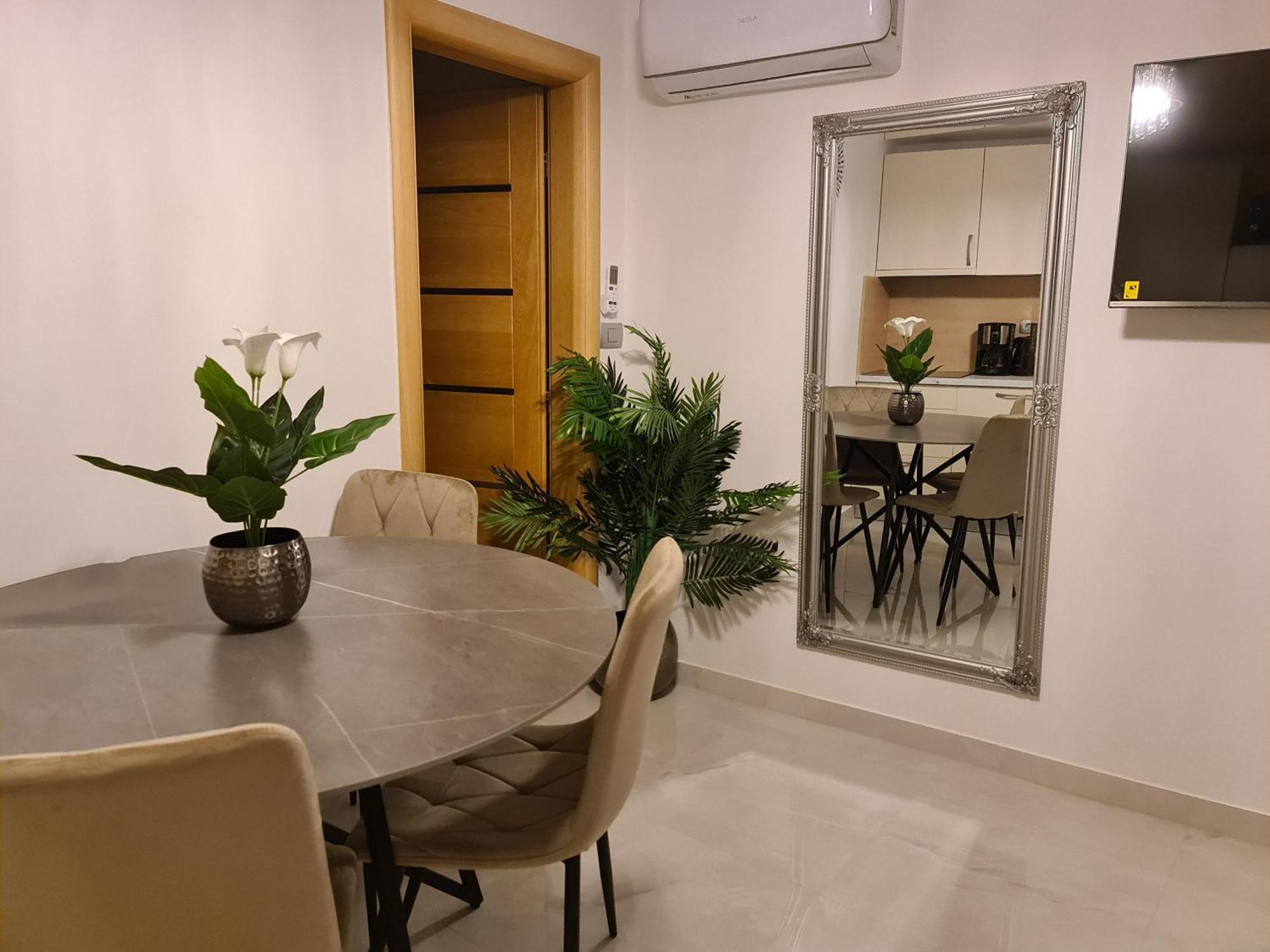 Apartment Mak