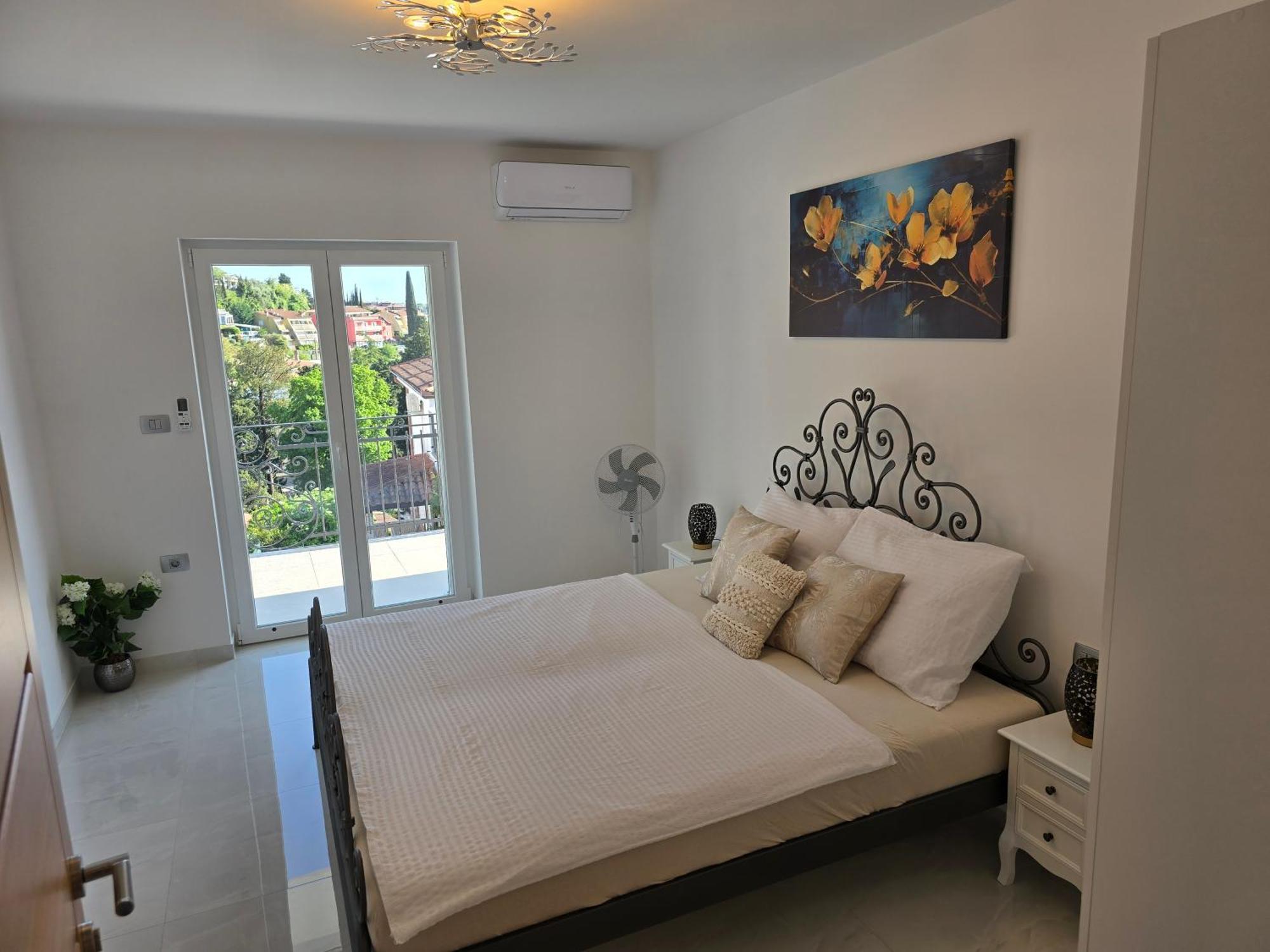 Apartment Mak *