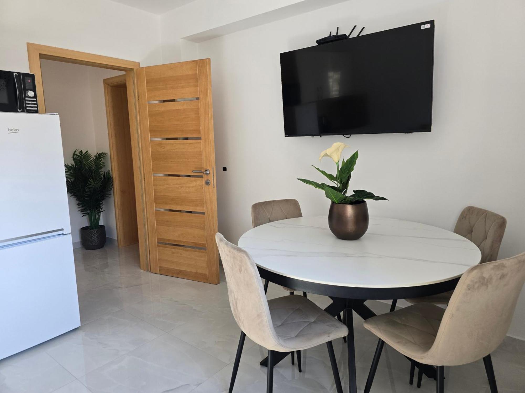 Apartment Mak
