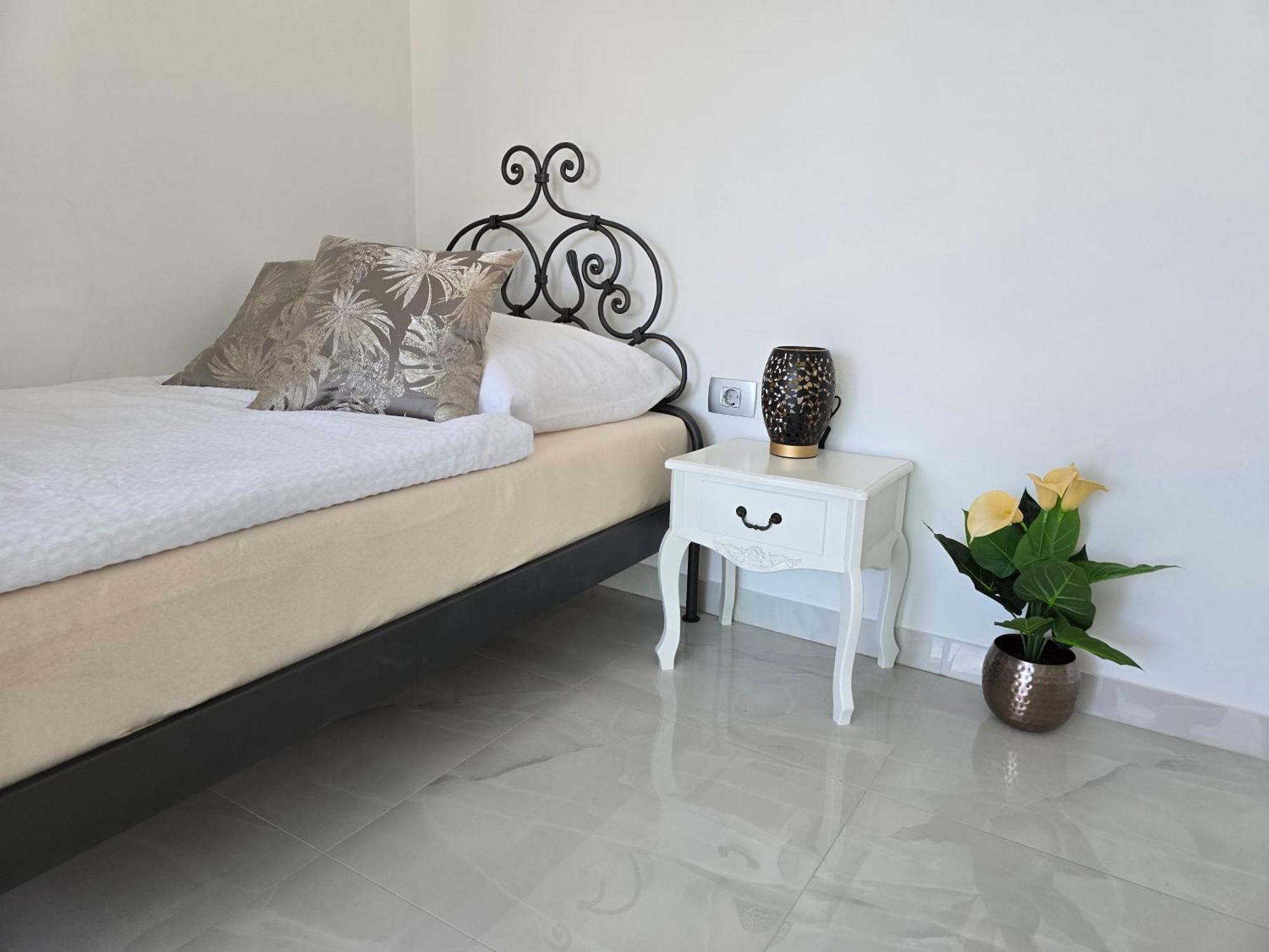 Mak Apartment *